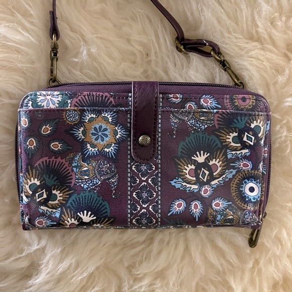 Sakroots Burgundy Floral Cell Wallet Crossbody Bag - Picture 1 of 6